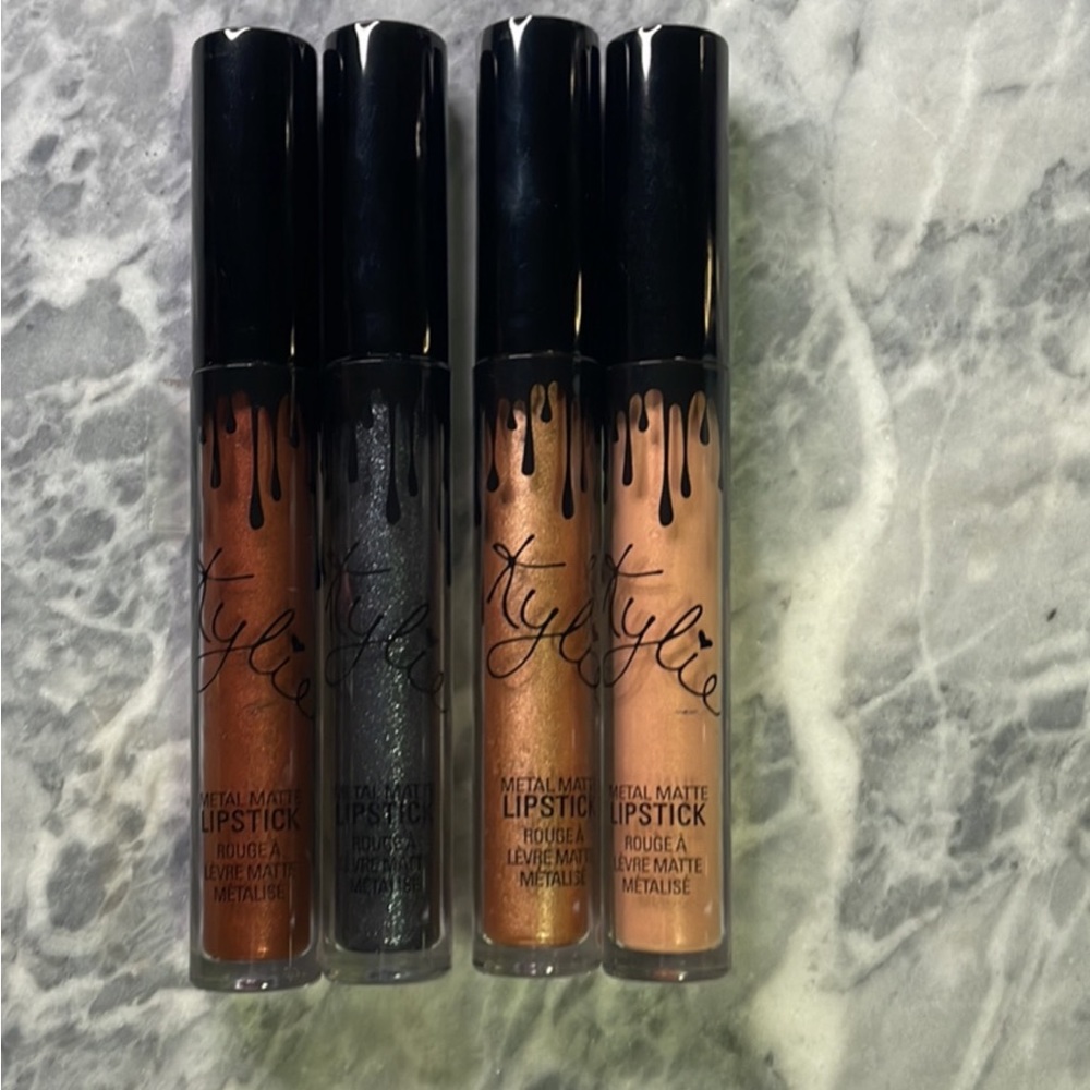 Kylie Cosmetics Metal Matte Liquid Lipstick
